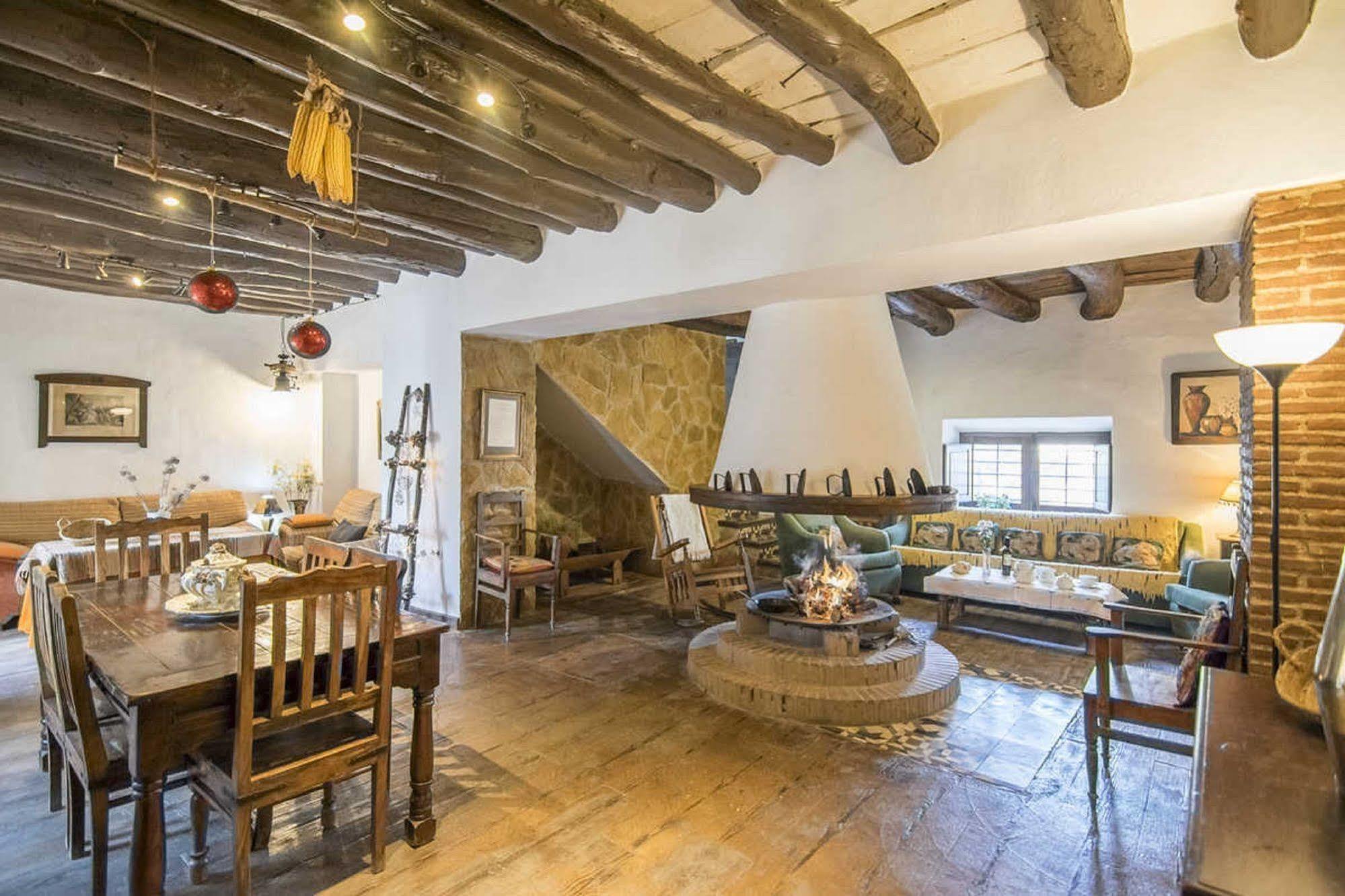 Alojamiento Rural El Cortijuelo Hotel Illora Bagian luar foto