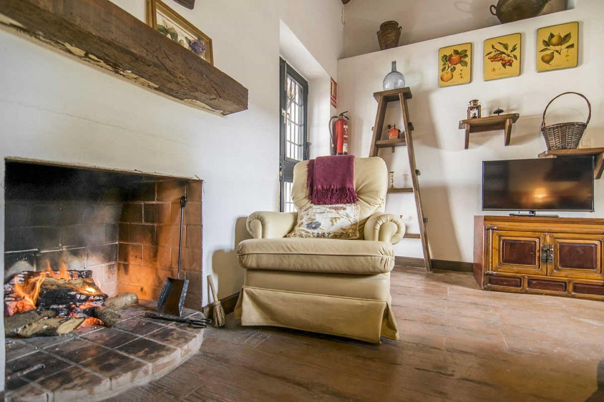 Alojamiento Rural El Cortijuelo Hotel Illora Bagian luar foto